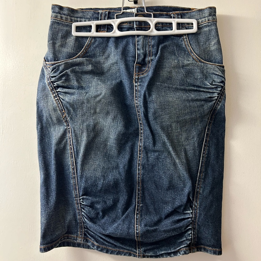 Caché Denim Pencil Skirt
